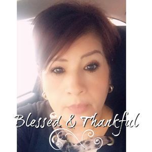 Meet your Posher, Adela